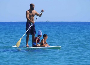 Stand Up Paddling mit Familie