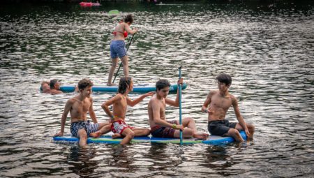 Stehpaddler SUP Kindergeburtstag Kinder