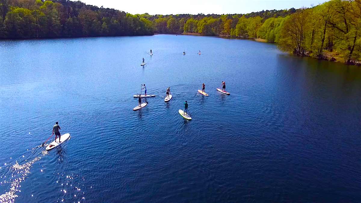 Stand Up Paddling Berlin at the beautiful lake Schlachtensee